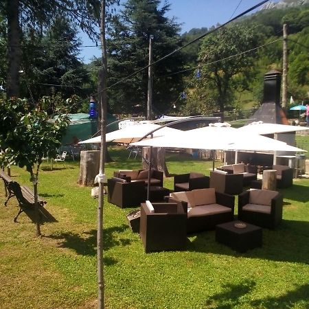Hotel Restaurante Parador De Felechosa Luaran gambar
