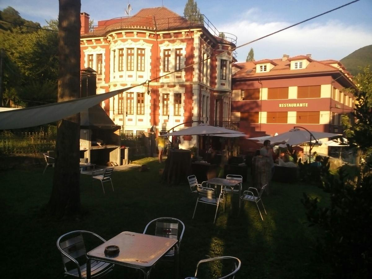 Hotel Restaurante Parador De Felechosa Luaran gambar
