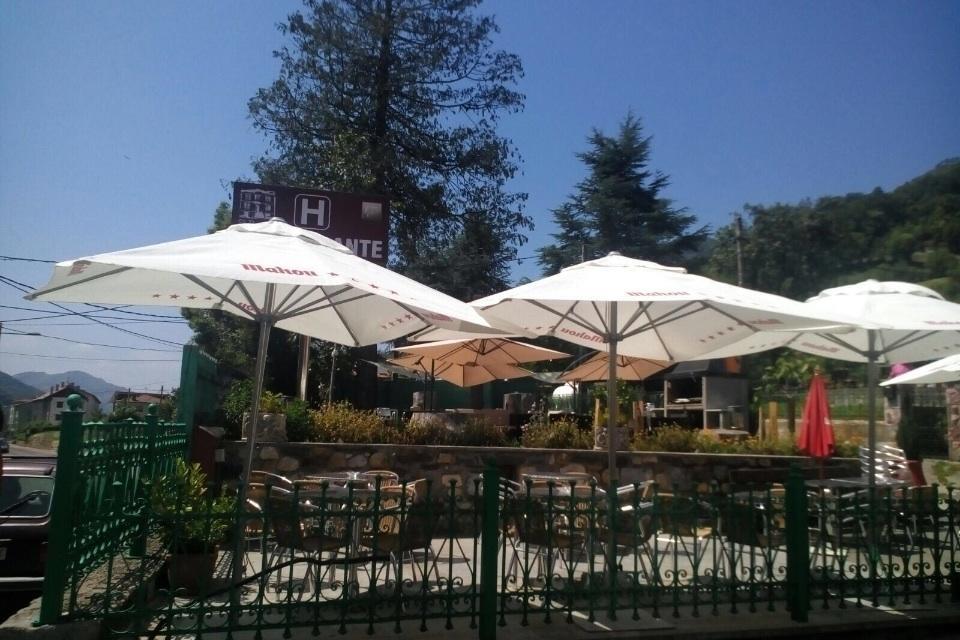 Hotel Restaurante Parador De Felechosa Luaran gambar