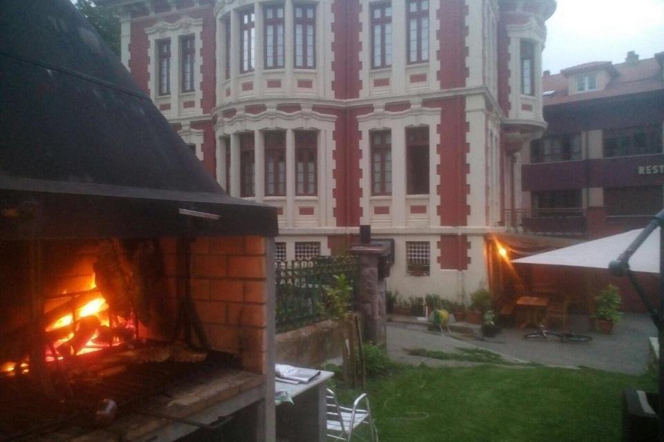 Hotel Restaurante Parador De Felechosa Luaran gambar